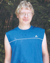 Ronnie - 17, M